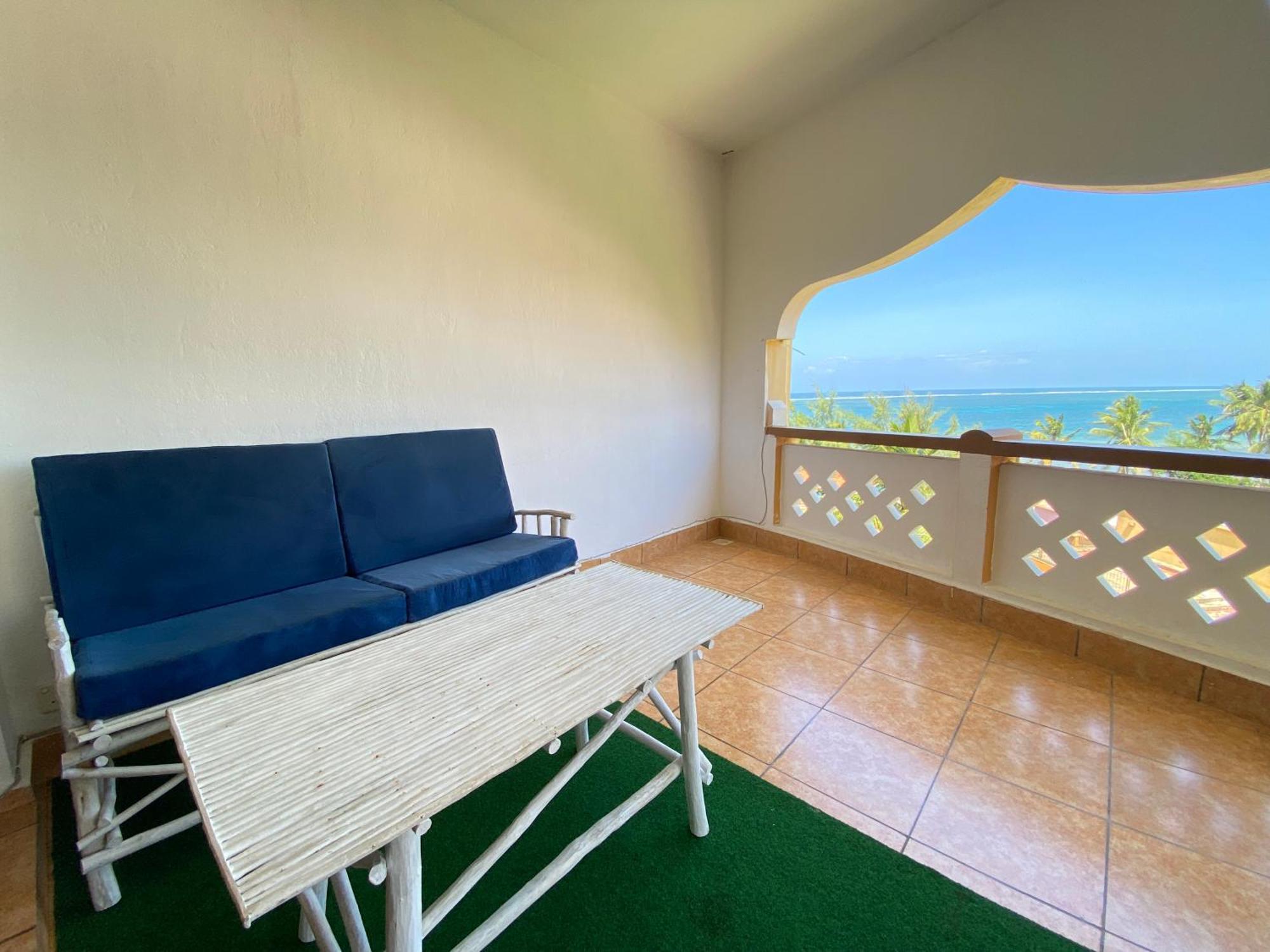 Apartment Seaside Beachfront Mombasa